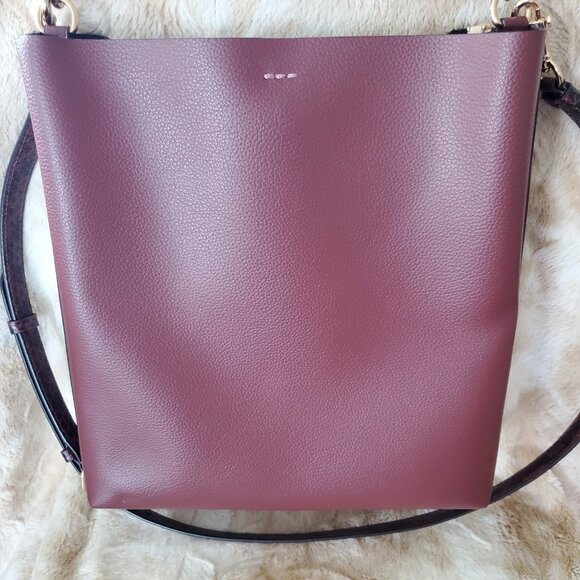 $450 NWT Coach Mollie Bucket AMAZING AUTHENTIC COACH COLLECTION NOW ON POSHMARK! - Picture 2 of 4